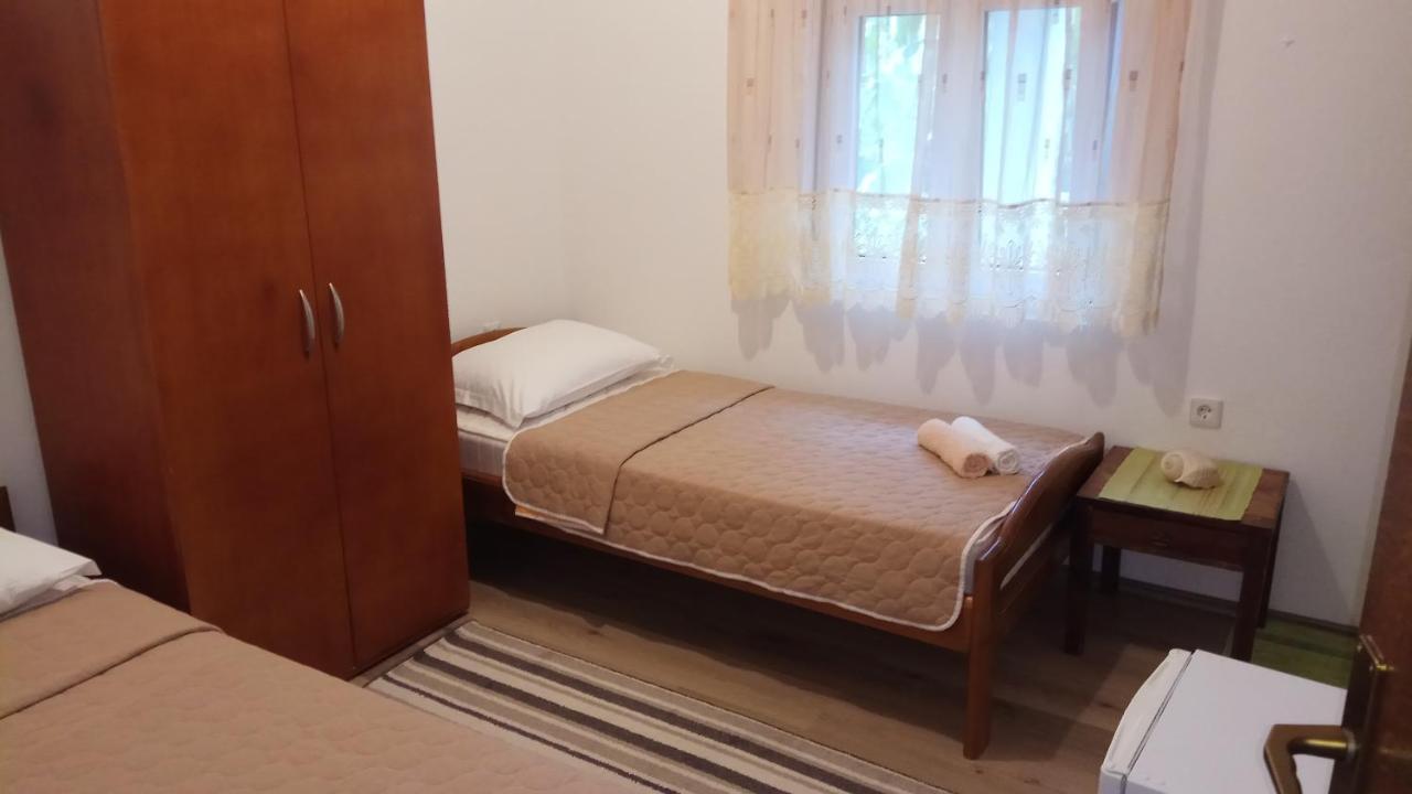 Apartments Papan Petrovac Exterior foto