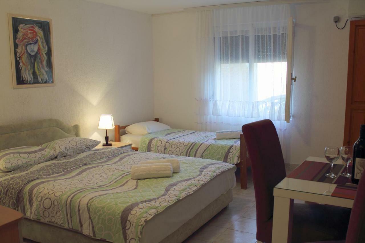 Apartments Papan Petrovac Exterior foto